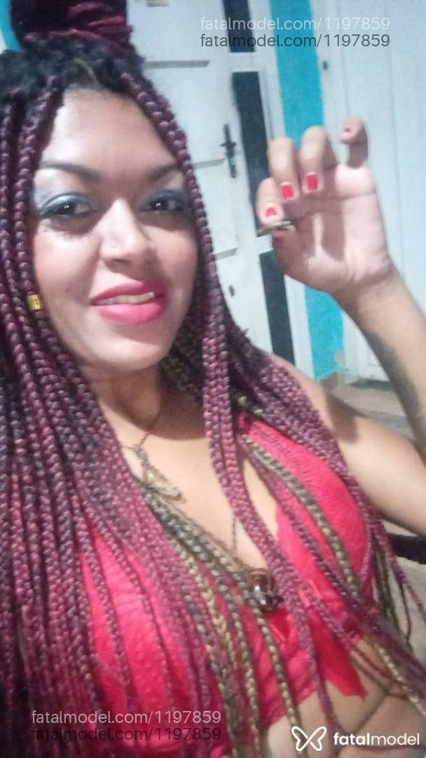 Acompanhante mulher com cabelo castanho de olhos pretos em Cuiabá Acompanhante mulher com cabelo castanho de olhos pretos em Cuiabá - Valkiria