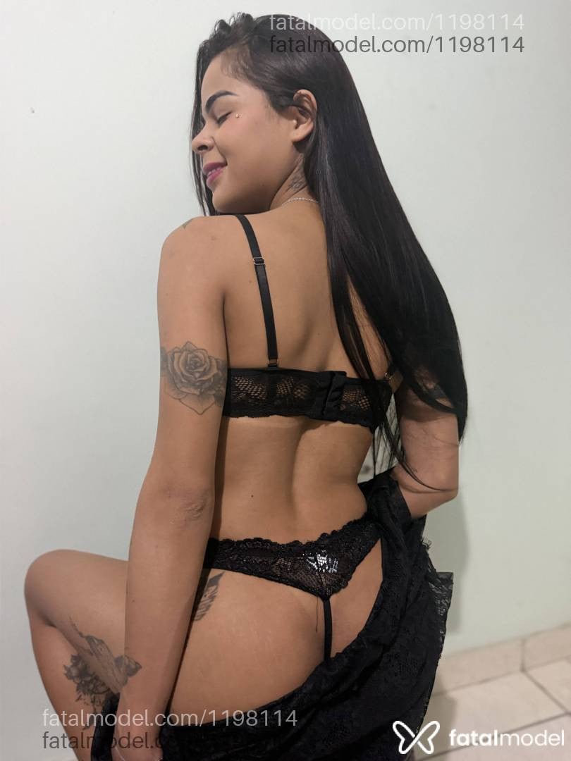 Acompanhante mulher morena (o) de olhos castanhos - Jade