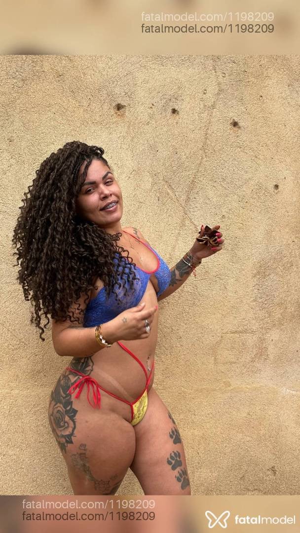 Acompanhante mulher morena (o) de olhos castanhos - Natyhellen Walton