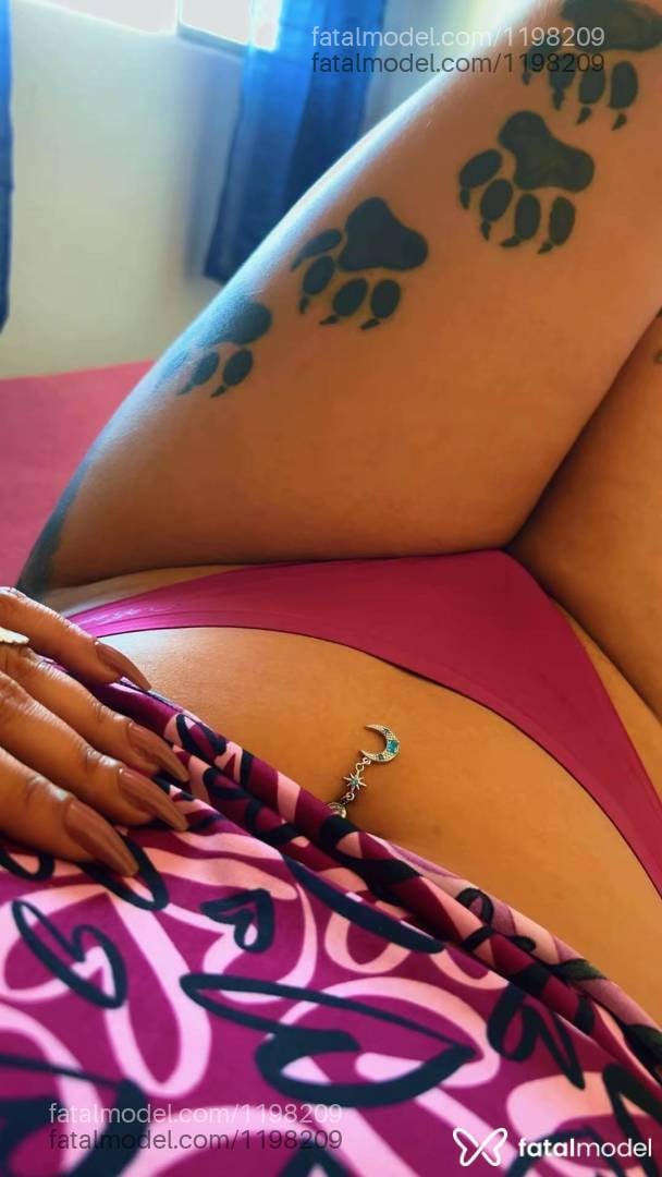 Acompanhante mulher morena (o) de olhos castanhos - Natyhellen Walton