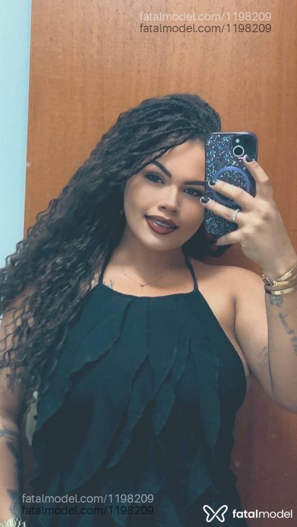 Acompanhante mulher morena (o) de olhos castanhos - Natyhellen Walton