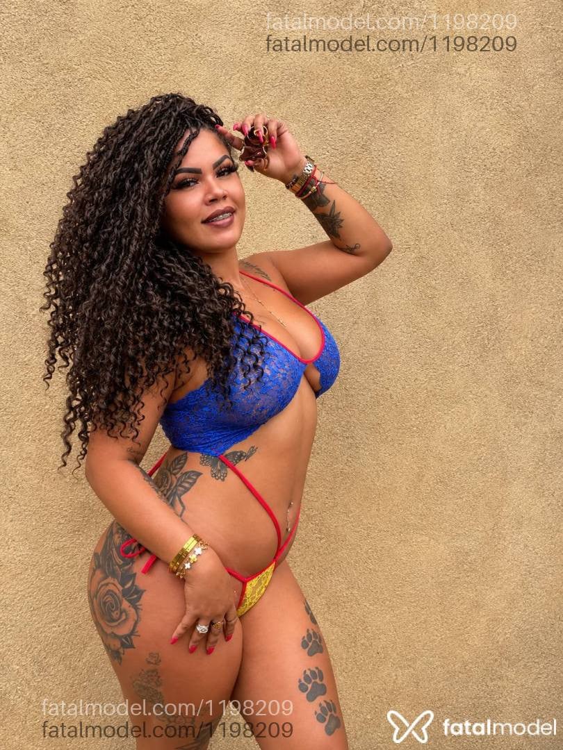 Acompanhante mulher morena (o) de olhos castanhos - Natyhellen Walton