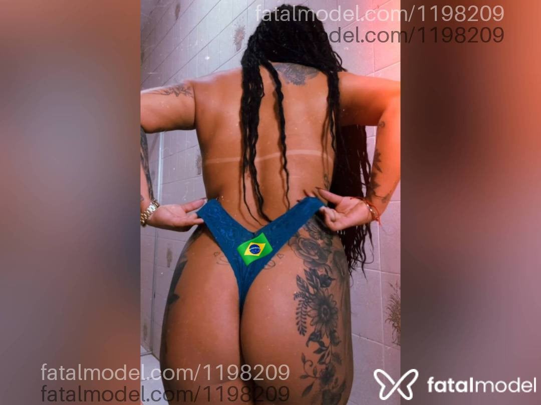 Acompanhante mulher morena (o) de olhos castanhos em Linhares - Morena Oliveira