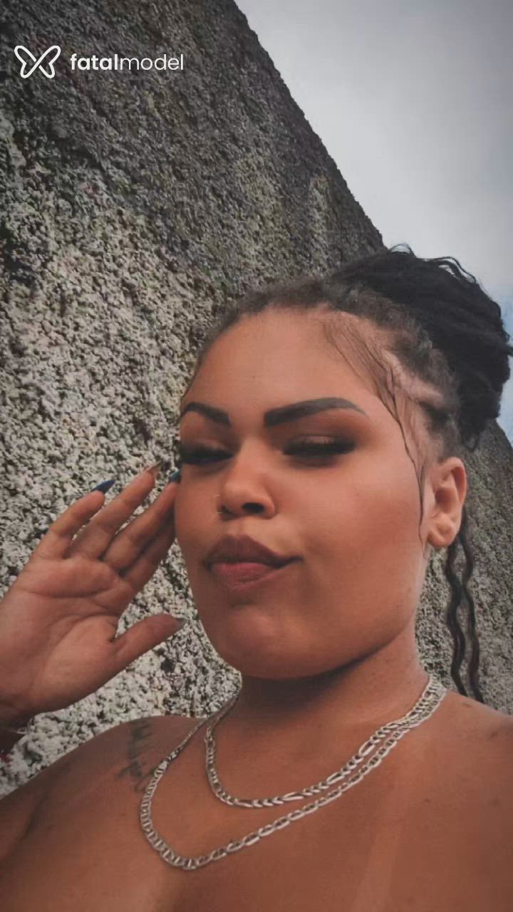 Acompanhante mulher morena (o) de olhos castanhos em Linhares - Natyhellen Walton