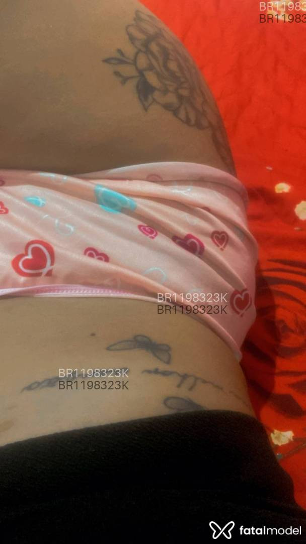 Acompanhante mulher morena (o) de olhos castanhos - Bianka Acompanhante mulher morena (o) de olhos castanhos - Bianka