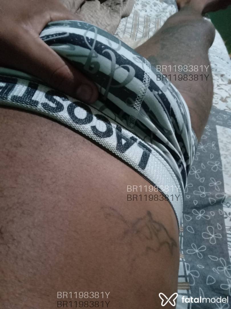 Acompanhante homem morena (o) de olhos castanhos em Santo Antônio de Jesus Acompanhante homem morena (o) de olhos castanhos em Santo Antônio de Jesus - Vitor