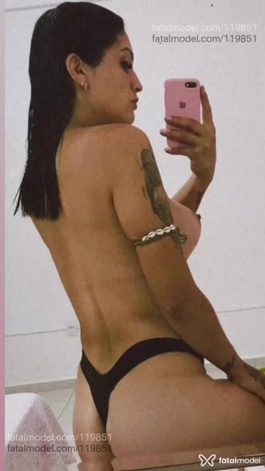 Acompanhante travesti morena (o) de olhos mel em Toledo - Larissa Camila