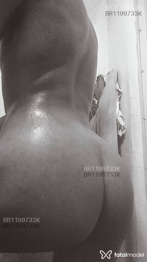 Acompanhante homem morena (o) de olhos castanhos em Itaboraí - Black Barbie