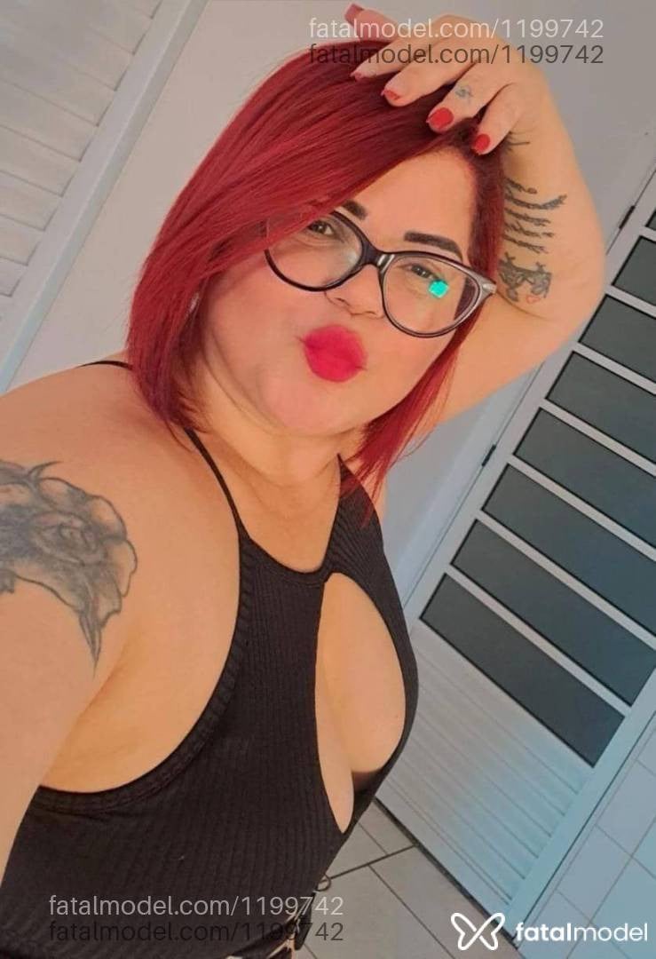 Acompanhante mulher ruiva (o) de olhos castanhos - Karol Marinho Acompanhante mulher ruiva (o) de olhos castanhos - Karol Marinho