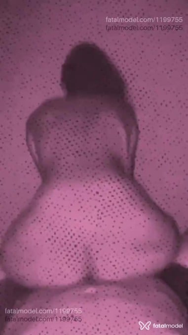 Acompanhante mulher morena (o) de olhos castanhos - Karen Castro