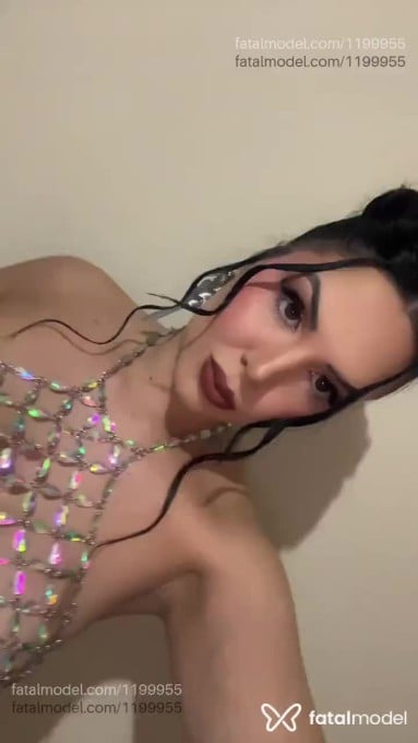 Acompanhante mulher morena (o) de olhos mel em Brasília Acompanhante mulher morena (o) de olhos mel em Brasília - Eliza