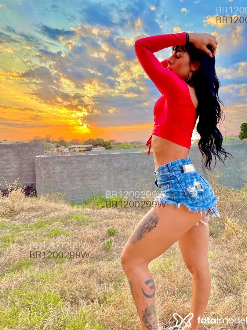 Acompanhante mulher trans morena (o) de olhos castanhos em Arcos - Sabrina lins
