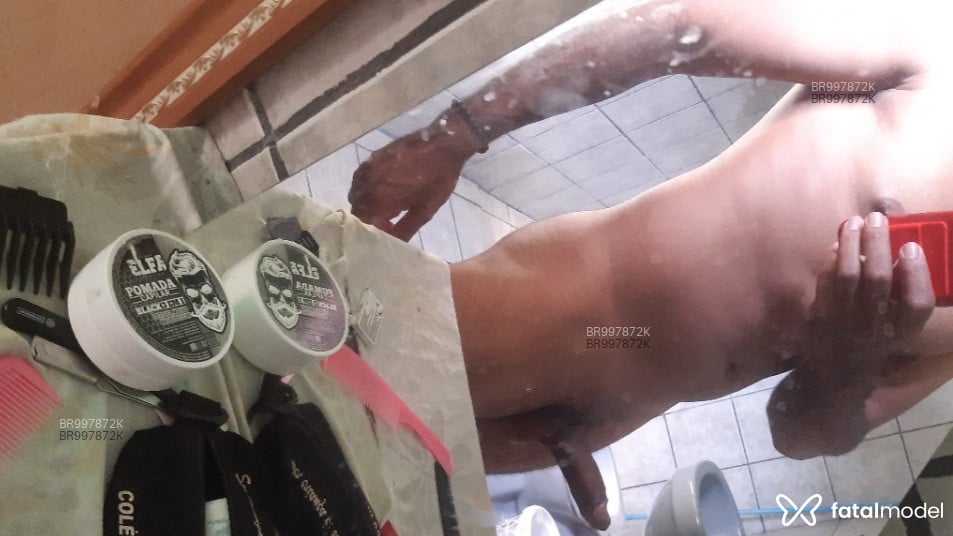 Acompanhante homem morena (o) de olhos pretos em Araguaína - Gab