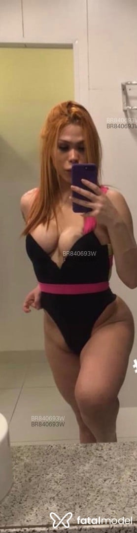 Acompanhante mulher trans morena (o) de olhos mel em Uberlândia - Hanna Corrêa