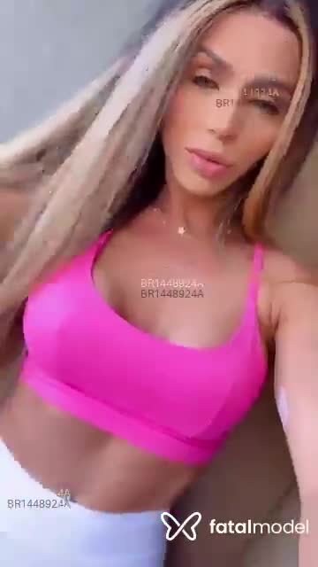 Acompanhante mulher trans morena (o) de olhos castanhos em Goiânia - Fer Ambrósio