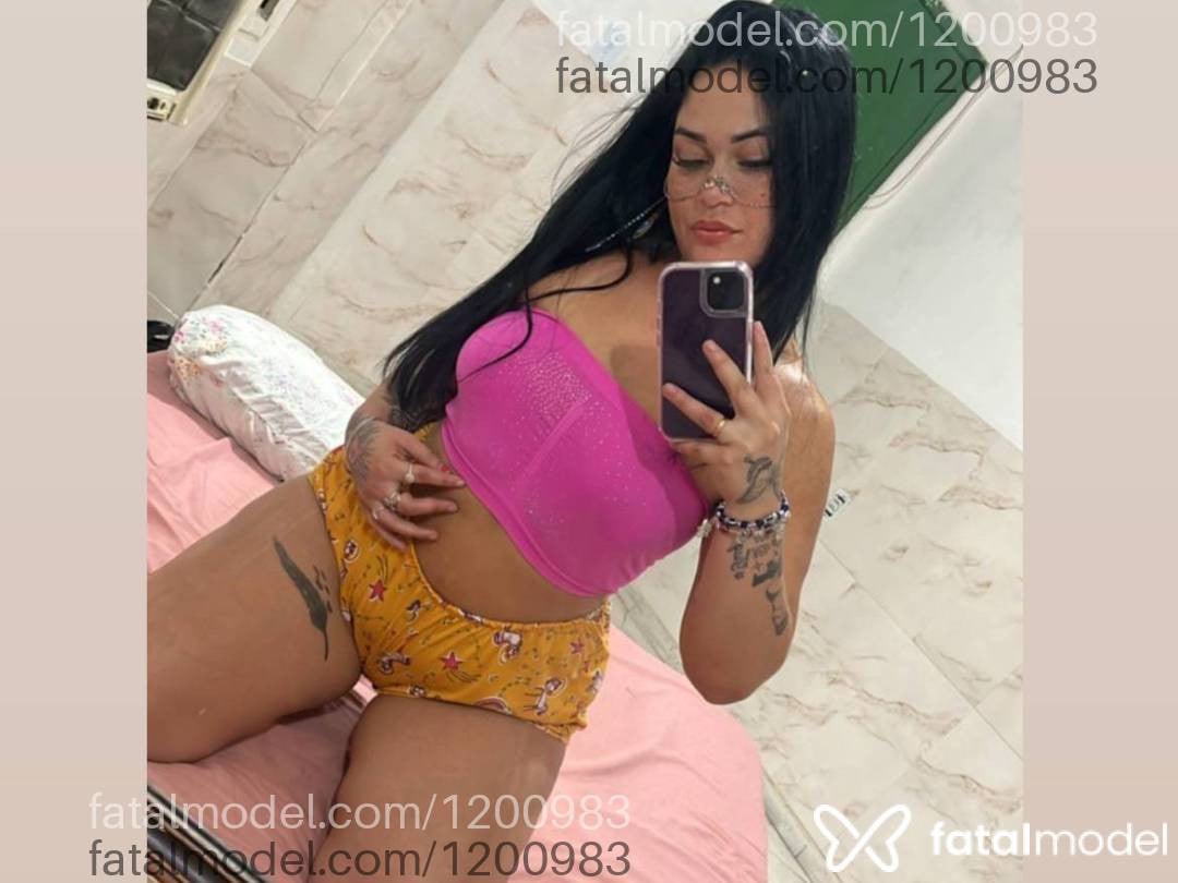 Acompanhante mulher morena (o) de olhos castanhos - Vitória