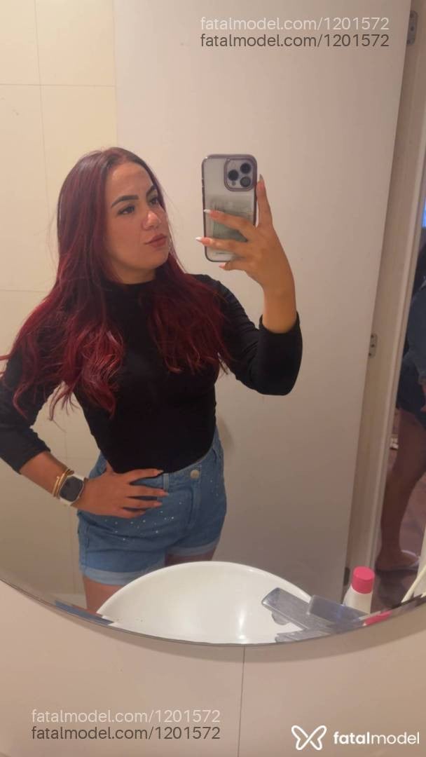 Acompanhante mulher com cabelo castanho de olhos castanhos em Nova Mutum Acompanhante mulher com cabelo castanho de olhos castanhos em Nova Mutum - Alice Dias