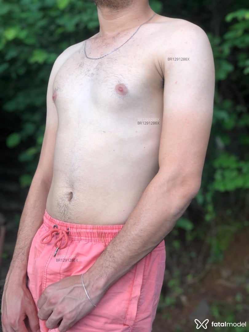 Acompanhante homem com cabelo castanho de olhos castanhos em Curitiba - Vinny
