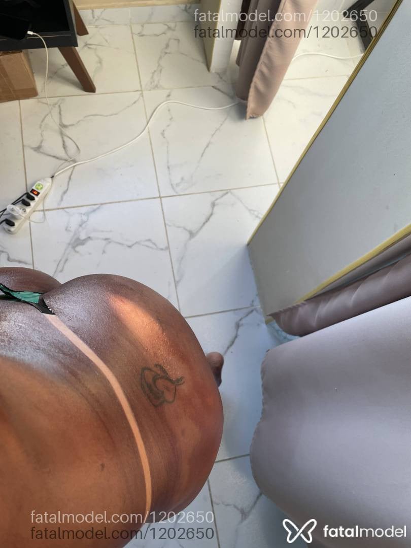 Acompanhante travesti morena (o) de olhos castanhos - ALICE MORENA