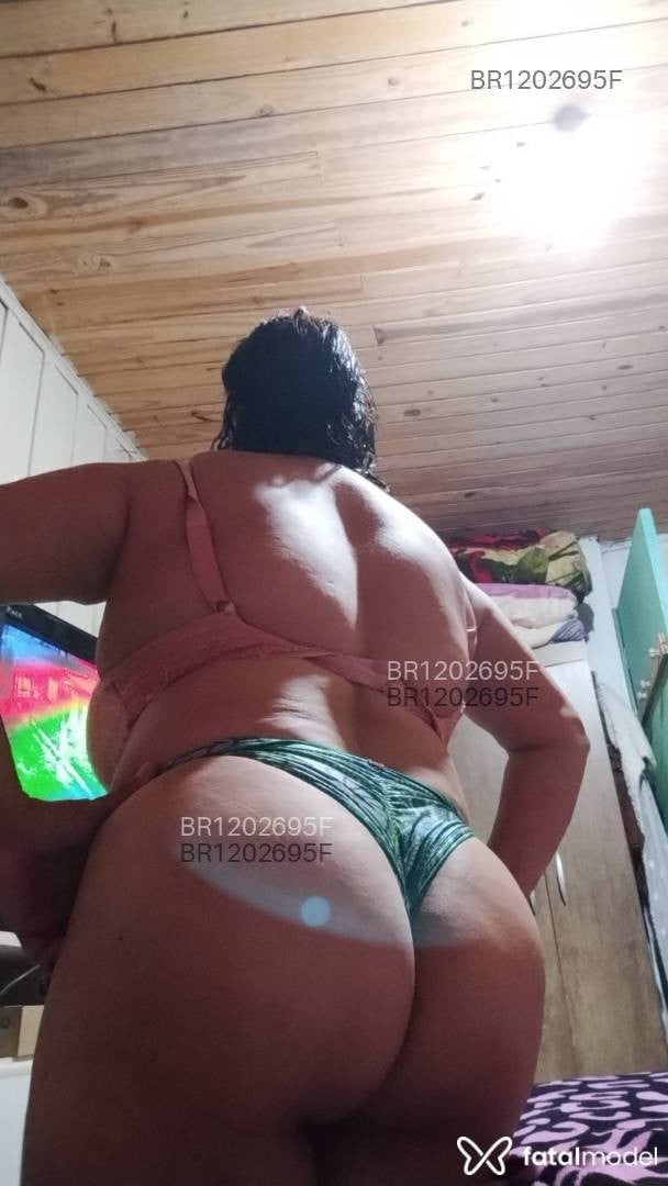 Acompanhante mulher morena (o) de olhos mel em Osório Acompanhante mulher morena (o) de olhos mel em Osório - Adriana