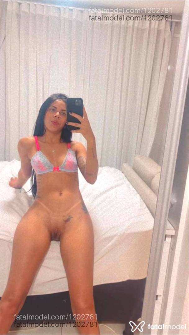 Acompanhante mulher com cabelo castanho de olhos castanhos - Raquel Acompanhante mulher com cabelo castanho de olhos castanhos - Raquel