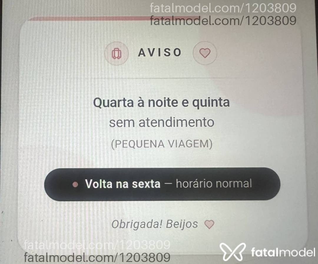 Acompanhante mulher trans loira (o) de olhos castanhos - Marian ferraz