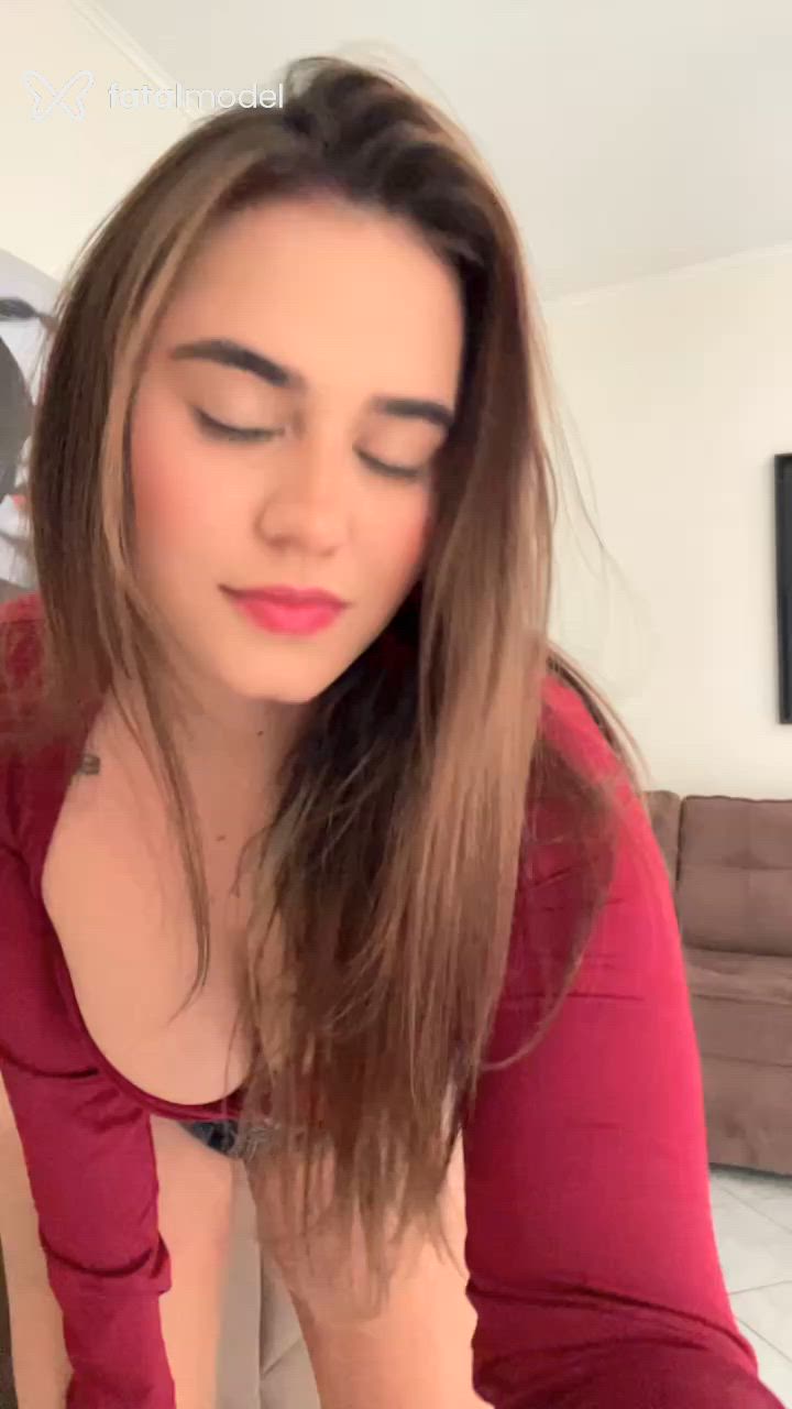 Acompanhante mulher com cabelo castanho de olhos castanhos - Nanda Acompanhante mulher com cabelo castanho de olhos castanhos - Nanda