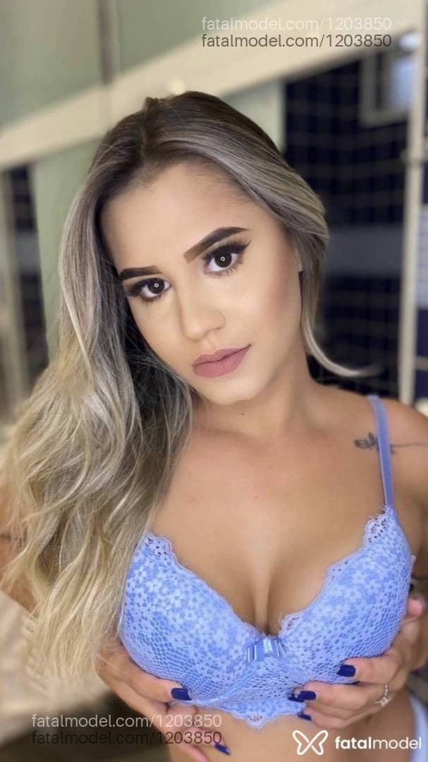 Acompanhante mulher com cabelo castanho de olhos castanhos em Araçatuba - Nanda