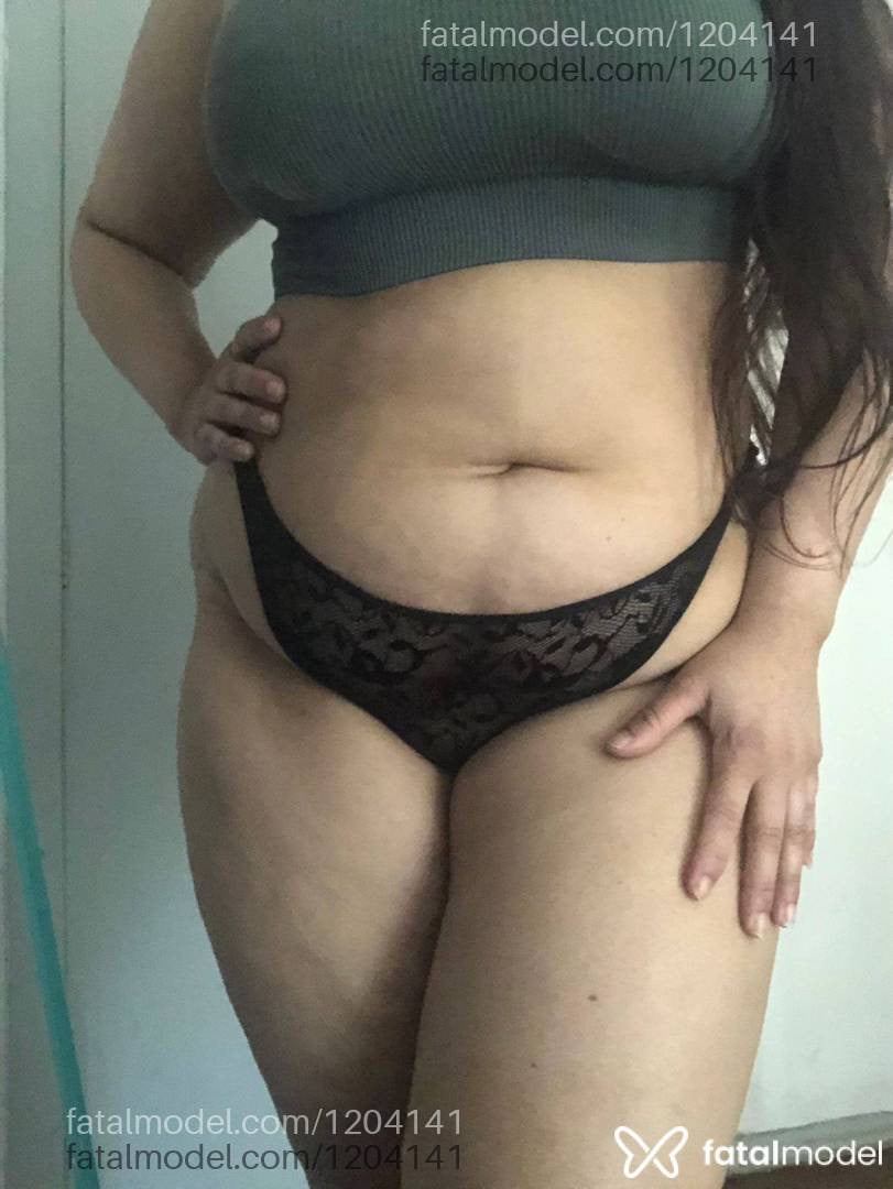 Acompanhante mulher morena (o) de olhos castanhos - Mariana