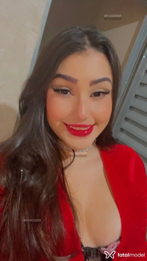 Acompanhante mulher com cabelo castanho de olhos castanhos em Brasília Acompanhante mulher com cabelo castanho de olhos castanhos em Brasília - Eduarda
