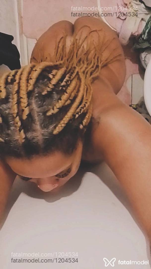 Acompanhante mulher com cabelo castanho de olhos castanhos - Danny Monteiro