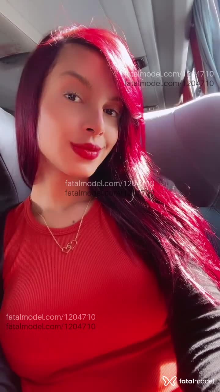 Acompanhante mulher ruiva (o) de olhos castanhos em Virtual - Taty Tavares