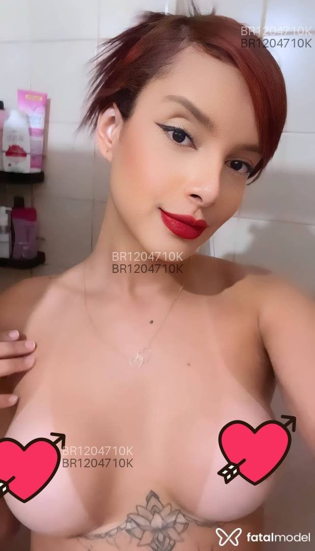 Acompanhante mulher ruiva (o) de olhos castanhos em Virtual - Taty Tavares