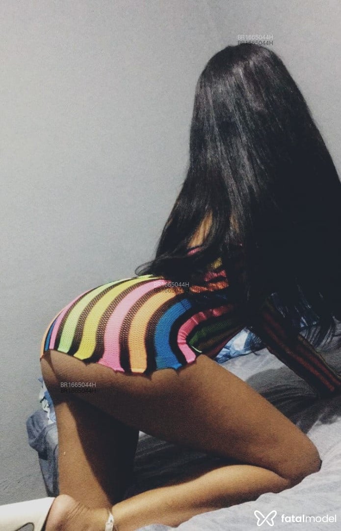Acompanhante mulher com cabelo castanho de olhos castanhos em Campos dos Goytacazes - Alice