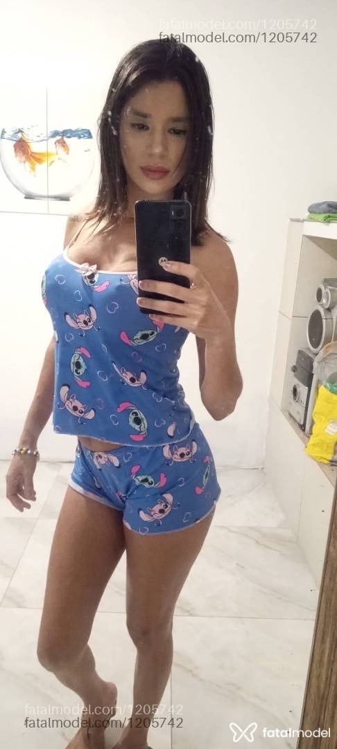 Acompanhante mulher morena (o) de olhos castanhos - Alê Morena