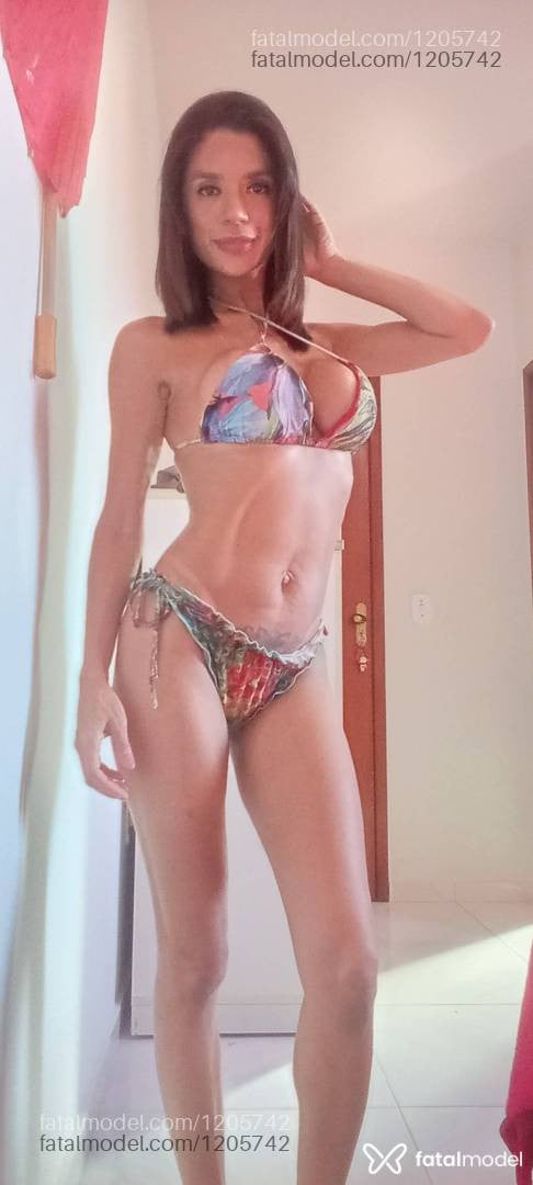 Acompanhante mulher morena (o) de olhos castanhos em Araruama - Alê Morena