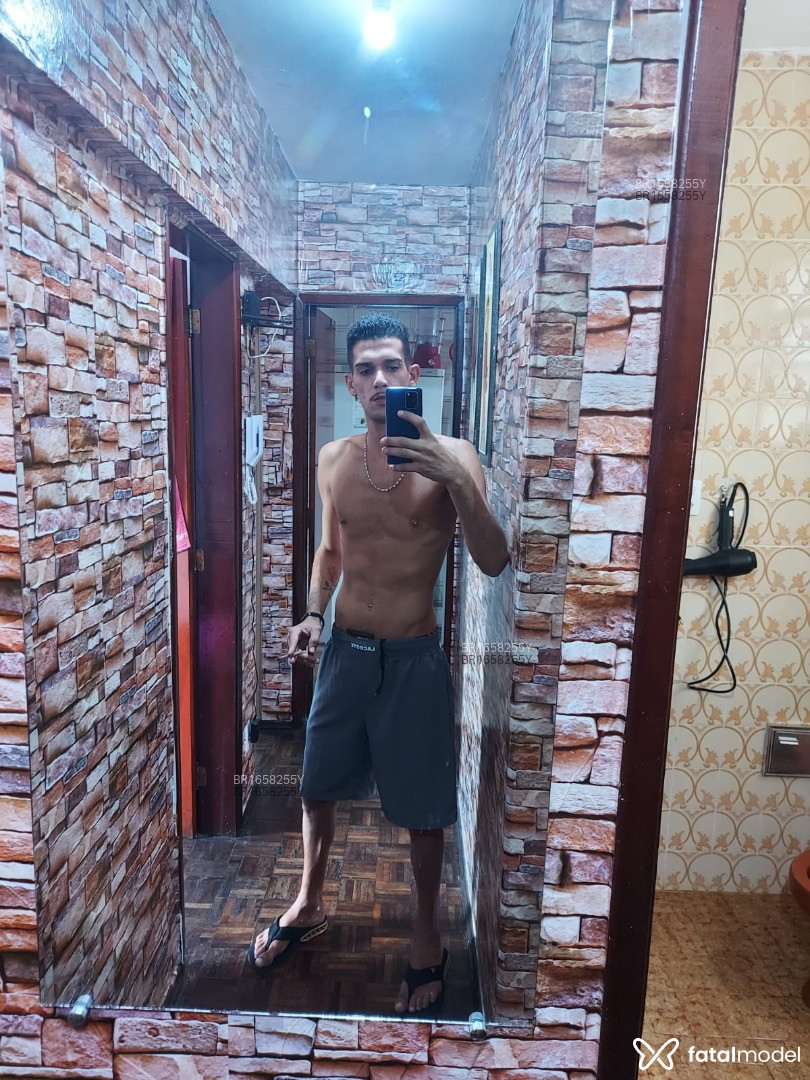 Acompanhante homem morena (o) de olhos pretos em Rio de Janeiro Acompanhante homem morena (o) de olhos pretos em Rio de Janeiro - NIEL MEDEIROS