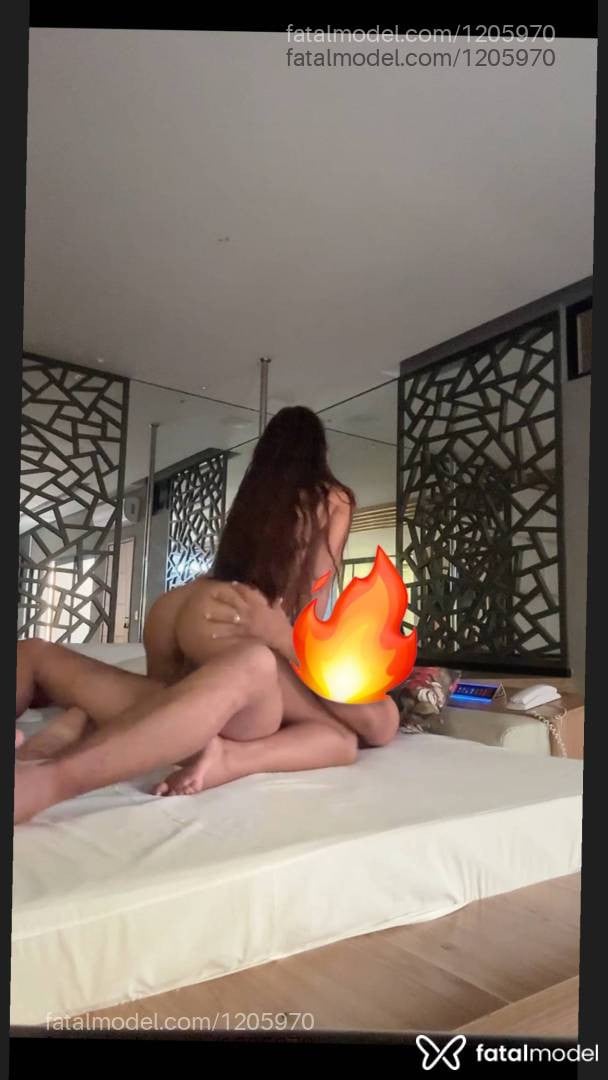 Acompanhante mulher com cabelo castanho de olhos castanhos - Fernanda Avilla