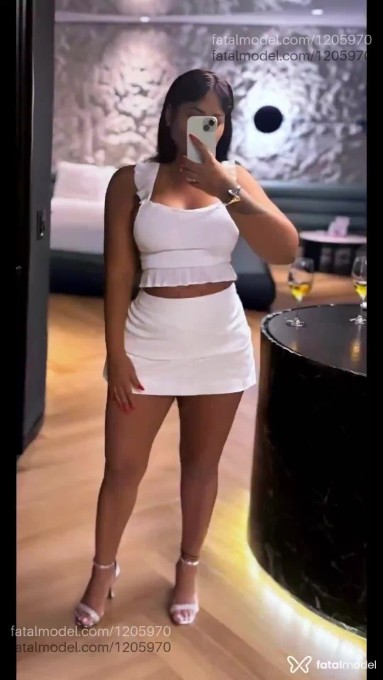 Acompanhante mulher com cabelo castanho de olhos castanhos em Uberlândia - Fernanda Avilla