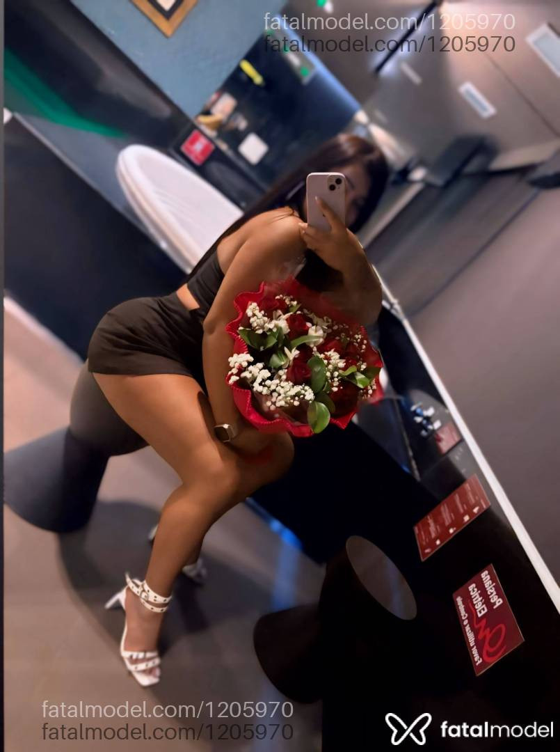 Acompanhante mulher com cabelo castanho de olhos castanhos em Uberlândia - Fernanda Avilla