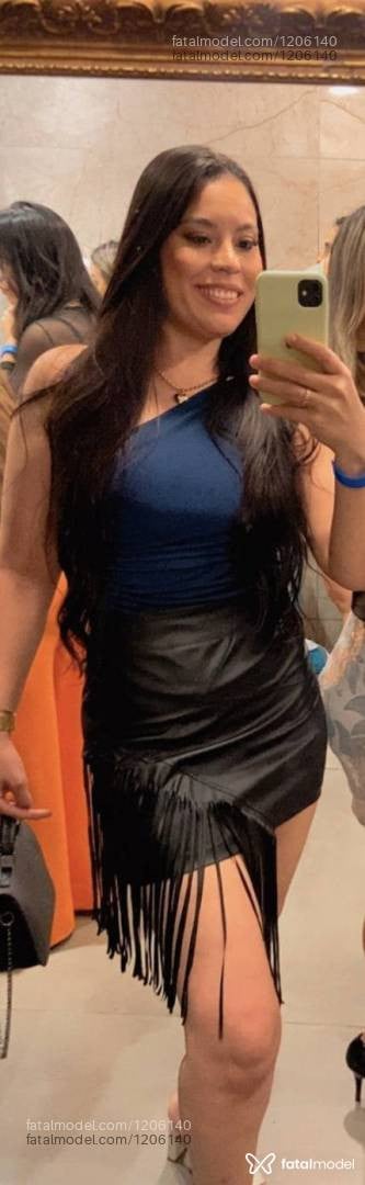 Acompanhante mulher morena (o) de olhos castanhos - Milena