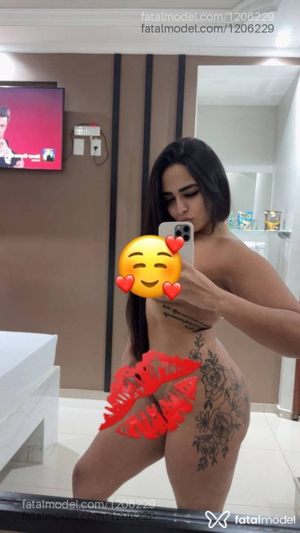 Acompanhante mulher morena (o) de olhos castanhos - Iara Ally
