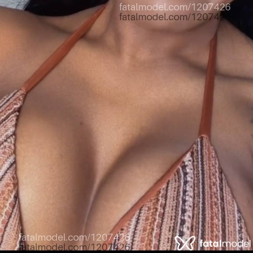 Acompanhante mulher morena (o) de olhos pretos em Patos de Minas - Poliana