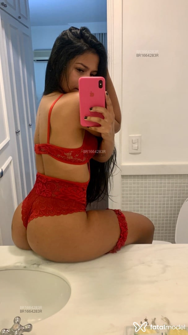 Acompanhante mulher morena (o) de olhos pretos em Uberaba - Gabriela