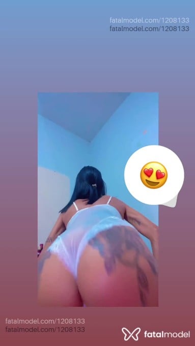 Acompanhante mulher com cabelo castanho de olhos castanhos em Patrocínio Acompanhante mulher com cabelo castanho de olhos castanhos em Patrocínio - Vanessa Lisboa