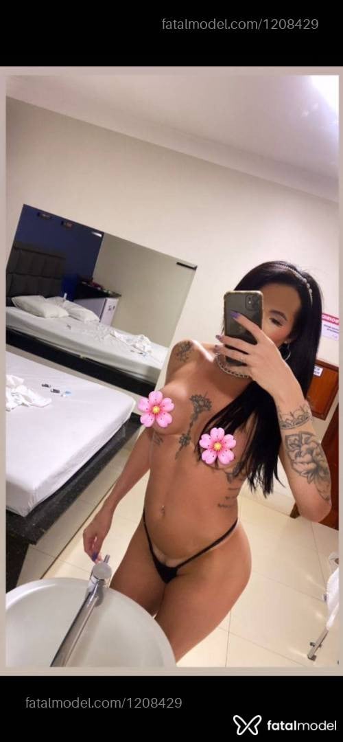 Acompanhante homem trans morena (o) de olhos pretos em Aparecida de Goiânia - Thiffannyjapah