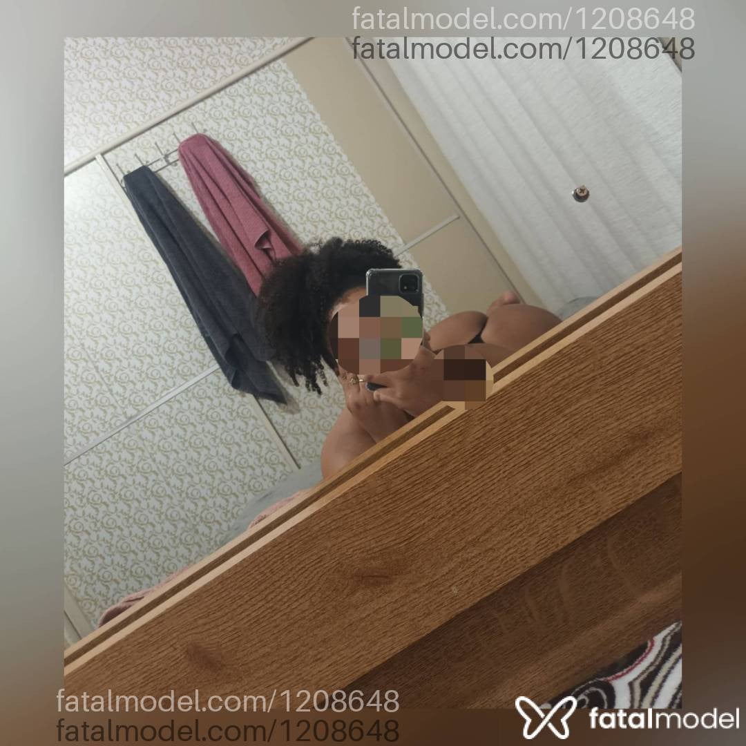 Acompanhante mulher com cabelo castanho de olhos castanhos em Passo Fundo - ISADORA