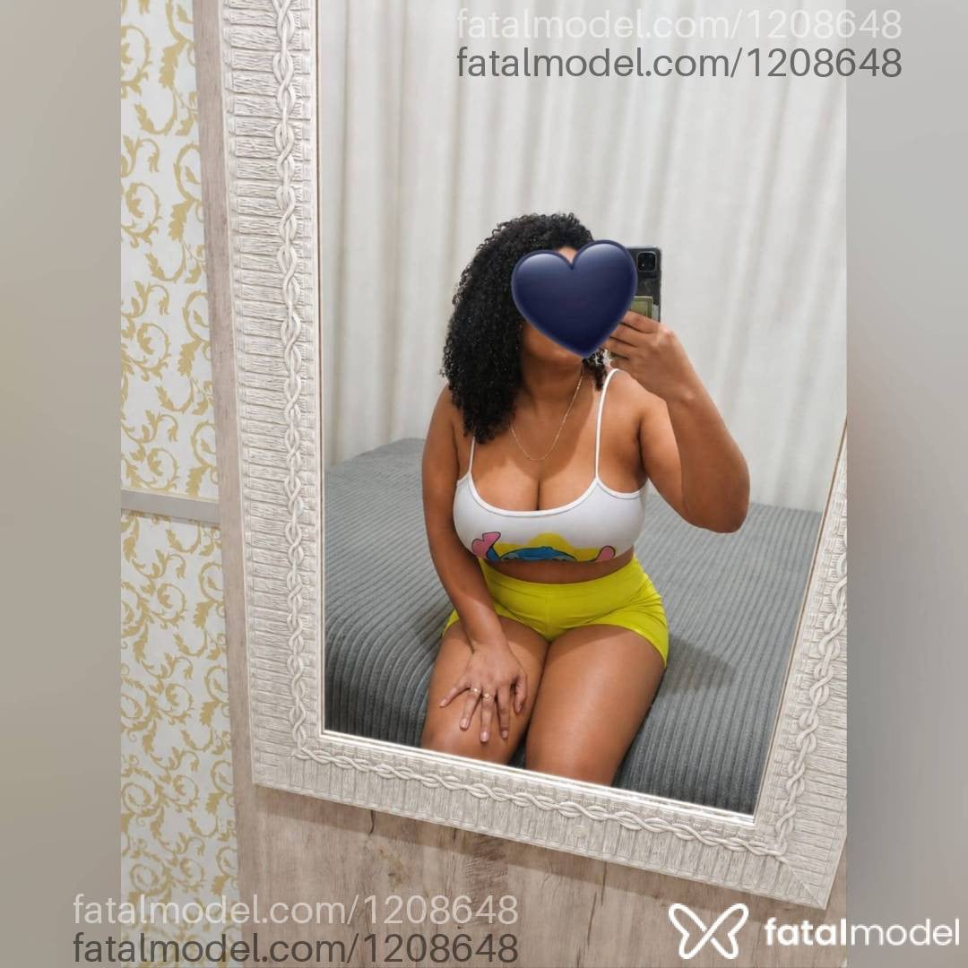 Acompanhante mulher com cabelo castanho de olhos castanhos em Bento Gonçalves - ISADORA