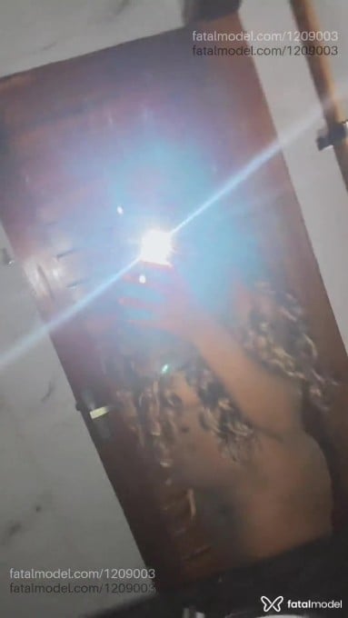 Acompanhante mulher com cabelo castanho de olhos castanhos em Mineiros - Martinhasilva