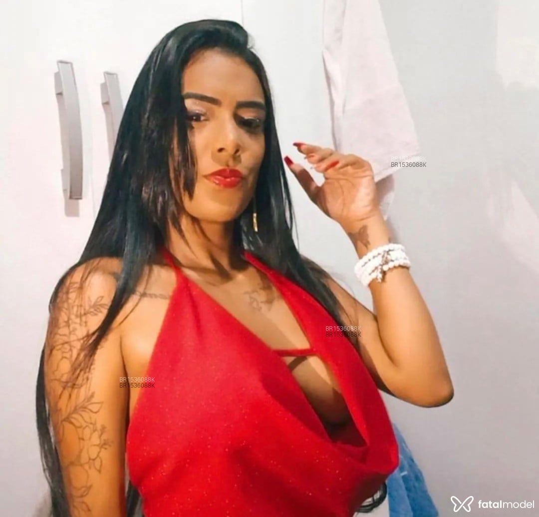 Acompanhante mulher com cabelo castanho de olhos castanhos em Poços de Caldas - Kyara